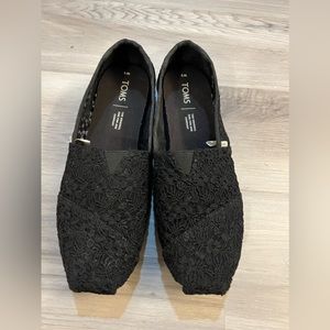 TOMS Black Lace